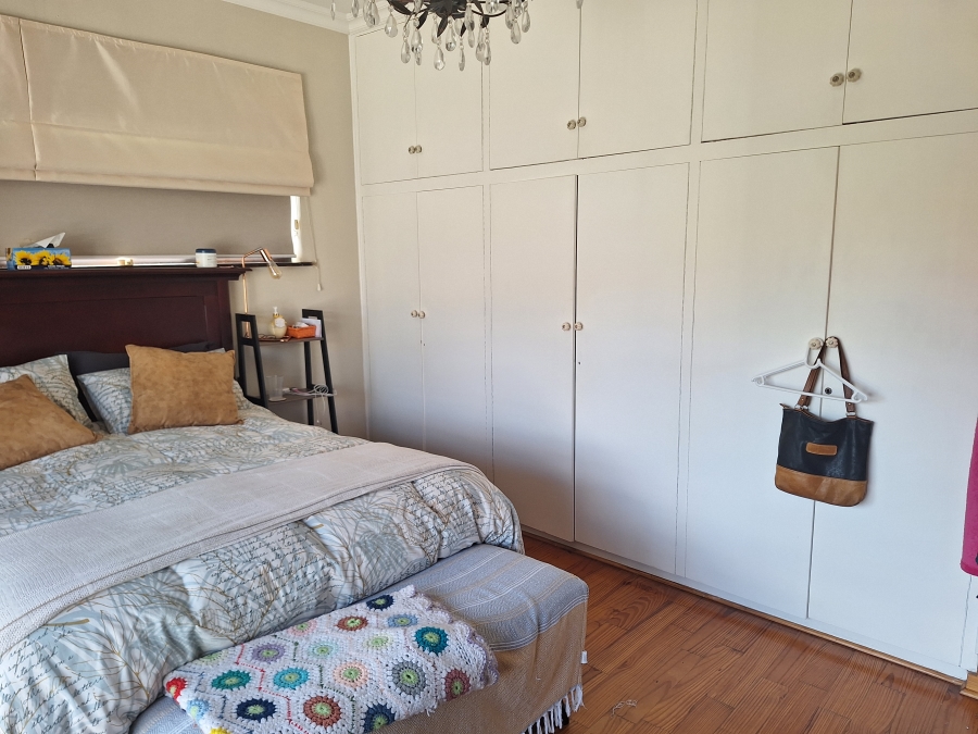 4 Bedroom Property for Sale in Hartenbos Central Western Cape